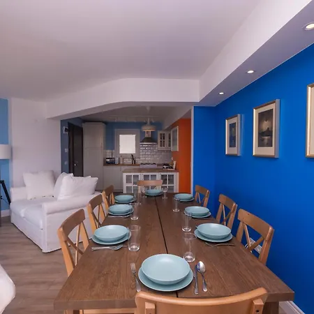 דירה Contemporary Waterfront With A Stunning View *
