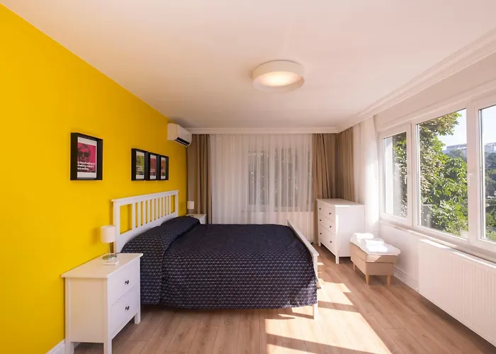 Contemporary Waterfront With A Stunning View Appartement Istambul