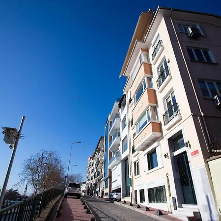 Lägenhet Contemporary Waterfront With A Stunning View