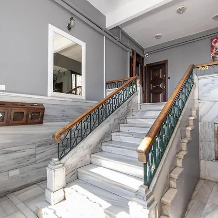 Contemporary Waterfront With A Stunning View Provincia di Istanbul