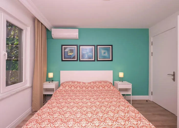 Contemporary Waterfront With A Stunning View Апартаменты *