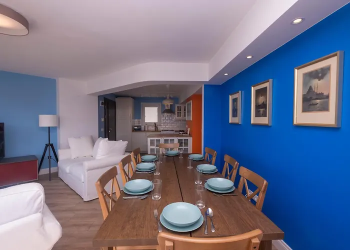 Апартаменты Contemporary Waterfront With A Stunning View *