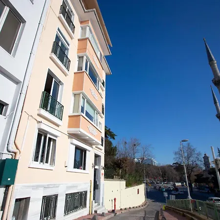 Contemporary Waterfront With A Stunning View Apartmán