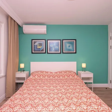 Contemporary Waterfront With A Stunning View Apartmán *