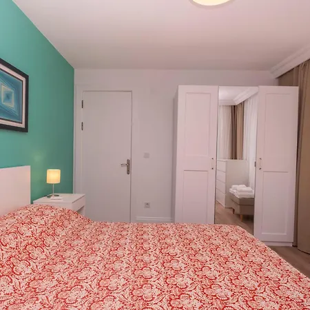 Contemporary Waterfront With A Stunning View * Istanbulská provincie